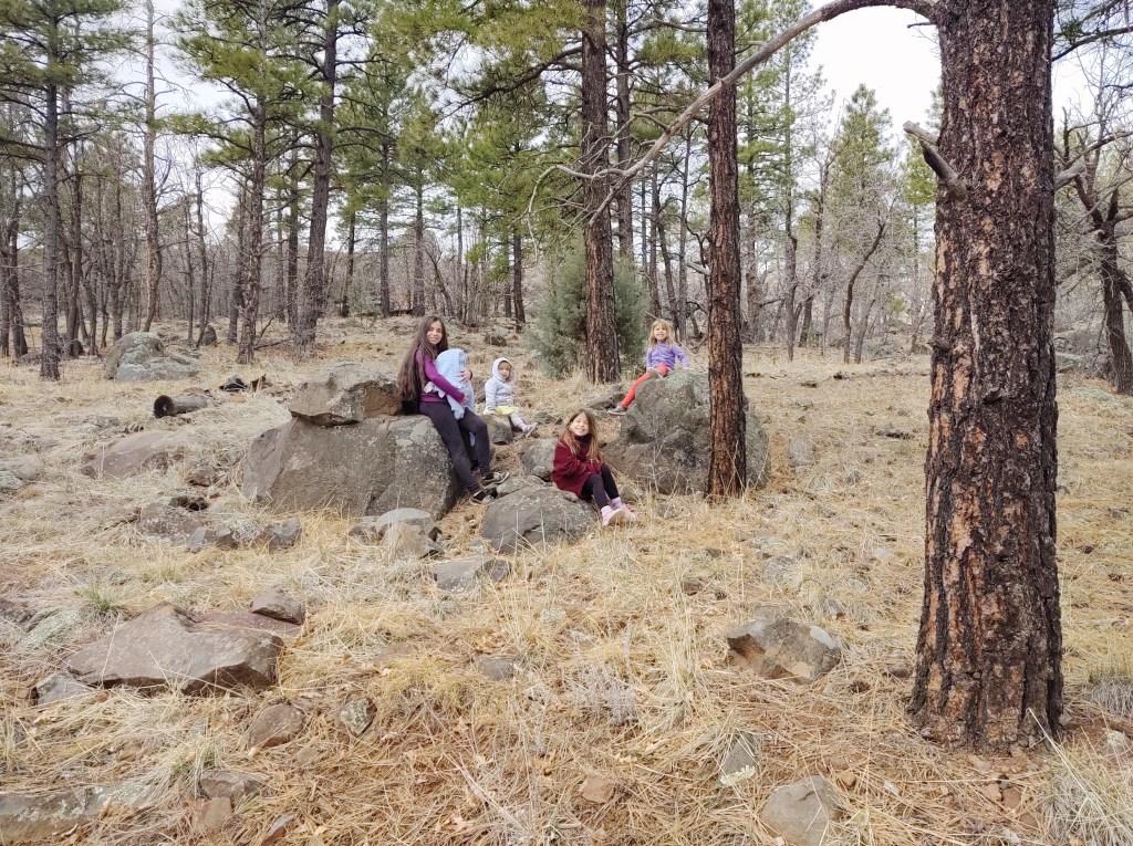 Ep. 2. Numerology meaning of 33. A-moon- sing birthday. Love and Light Energy Readings&nbsp;podcast.